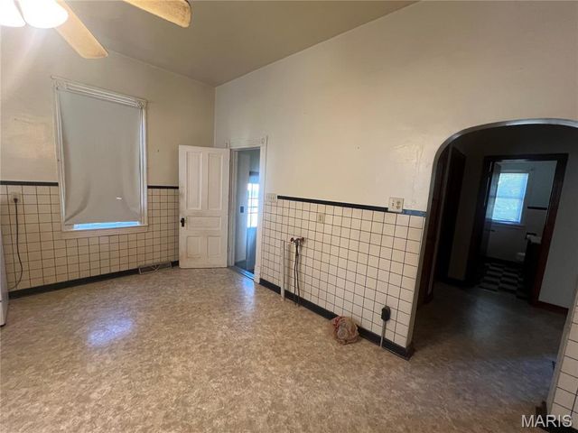 301 E 7th North Street, Mount Olive, IL 62069