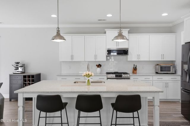 30 Man O War Lane, Hampstead, NC 28443