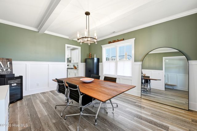 30 Man O War Lane, Hampstead, NC 28443