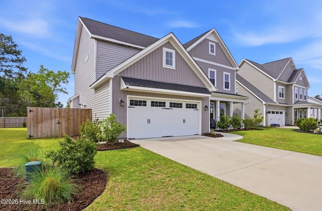 30 Man O War Lane, Hampstead, NC 28443