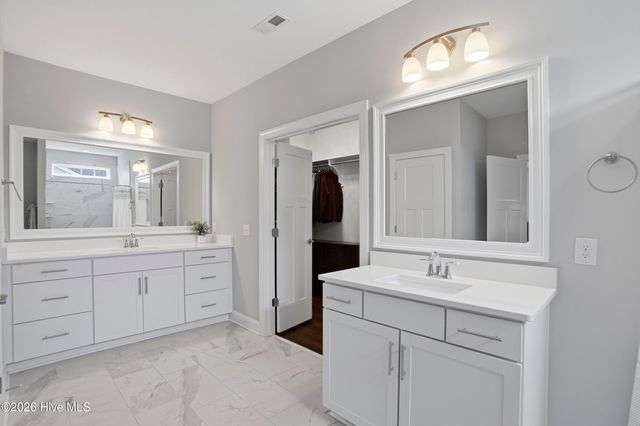 30 Man O War Lane, Hampstead, NC 28443