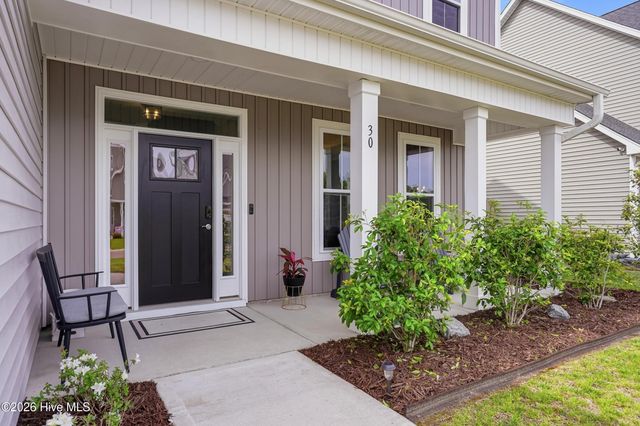 30 Man O War Lane, Hampstead, NC 28443