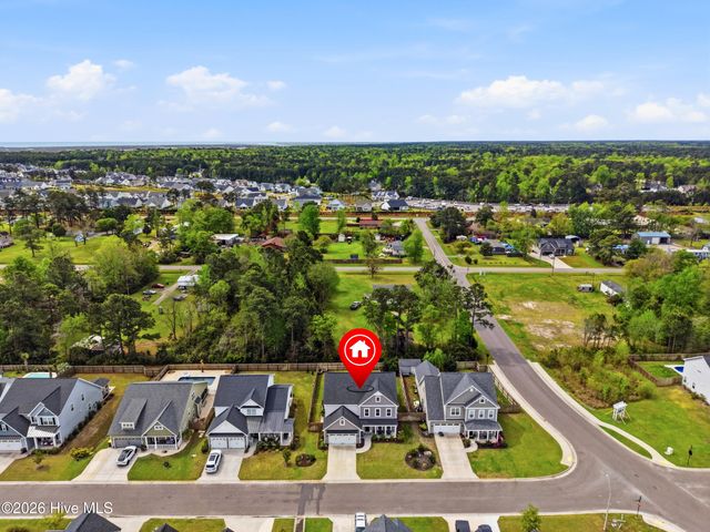 30 Man O War Lane, Hampstead, NC 28443