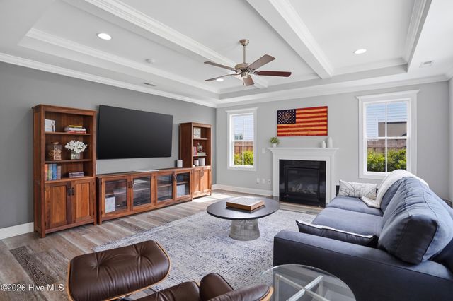 30 Man O War Lane, Hampstead, NC 28443
