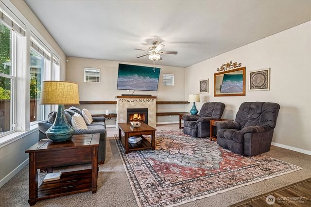 16237 76th Avenue Court E, Puyallup, WA 98375