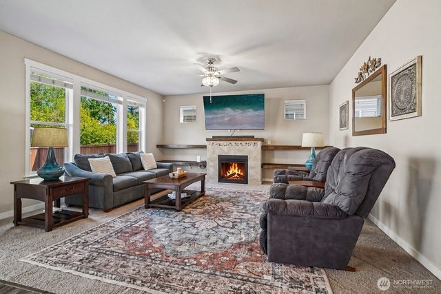 16237 76th Avenue Court E, Puyallup, WA 98375