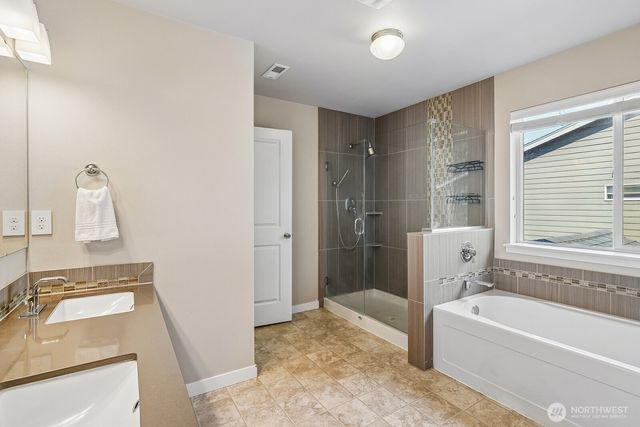 16237 76th Avenue Court E, Puyallup, WA 98375