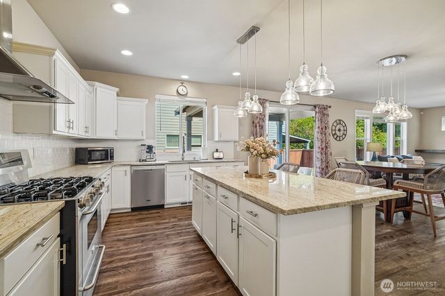 16237 76th Avenue Court E, Puyallup, WA 98375