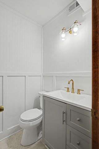 339 Bonnahurst Dr, Hermitage, TN 37076