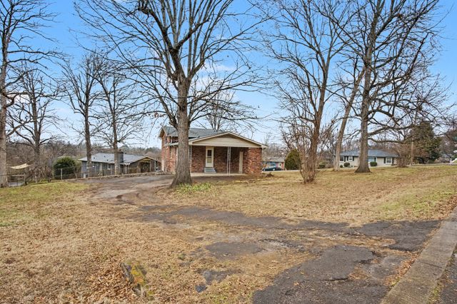 339 Bonnahurst Dr, Hermitage, TN 37076