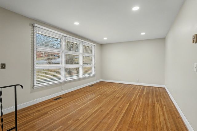 339 Bonnahurst Dr, Hermitage, TN 37076