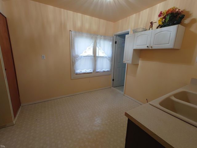 8086 Emily Street, Detroit, MI 48234