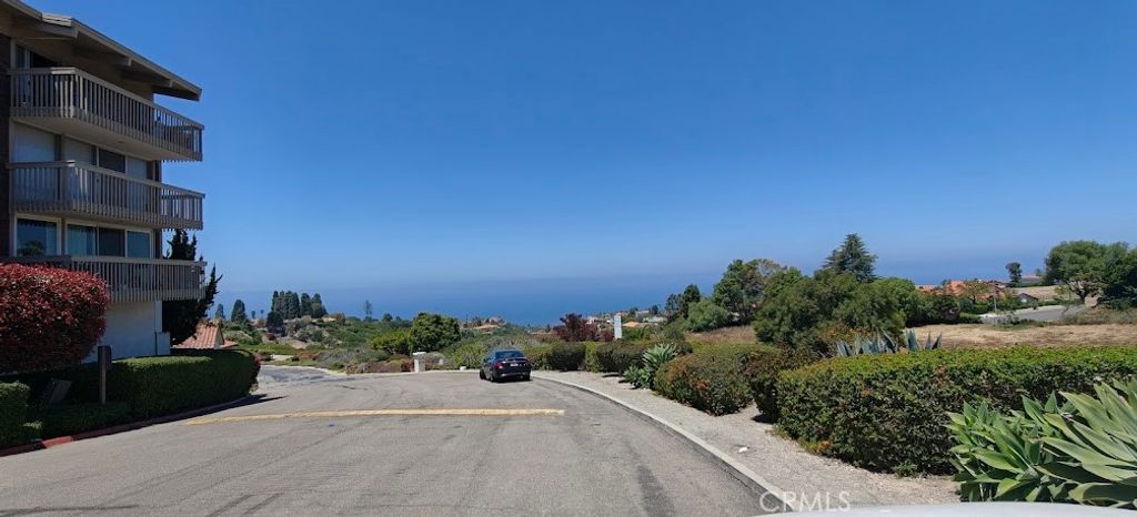 Image 47 of property listing at 6542 D-102 Ocean Crest, Rancho Palos Verdes, CA 90275