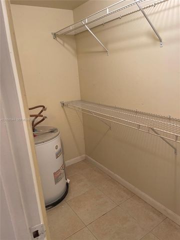 4222 Inverrary Boulevard 4512, Lauderhill, FL 33319