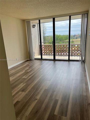 4222 Inverrary Boulevard 4512, Lauderhill, FL 33319