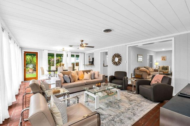 127 MIRAMAR Way, West Palm Beach, FL 33405