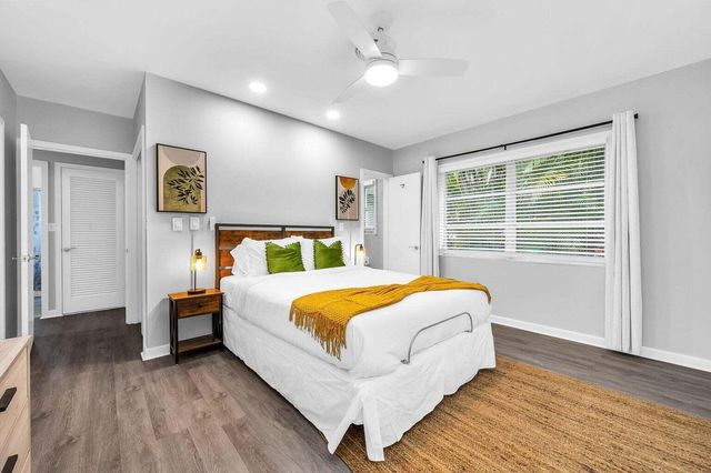 127 MIRAMAR Way, West Palm Beach, FL 33405