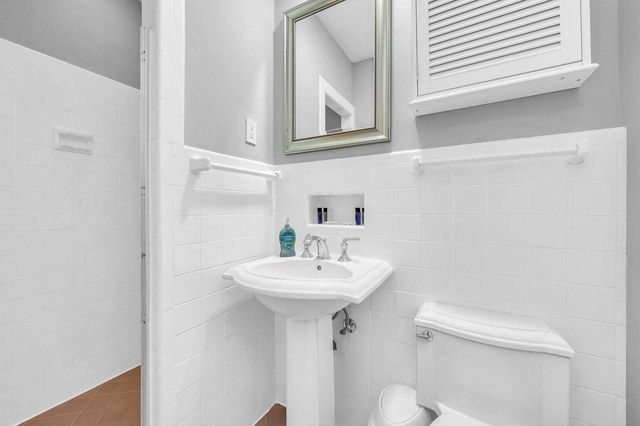 127 MIRAMAR Way, West Palm Beach, FL 33405