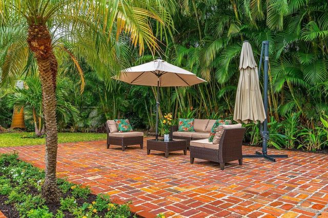 127 MIRAMAR Way, West Palm Beach, FL 33405