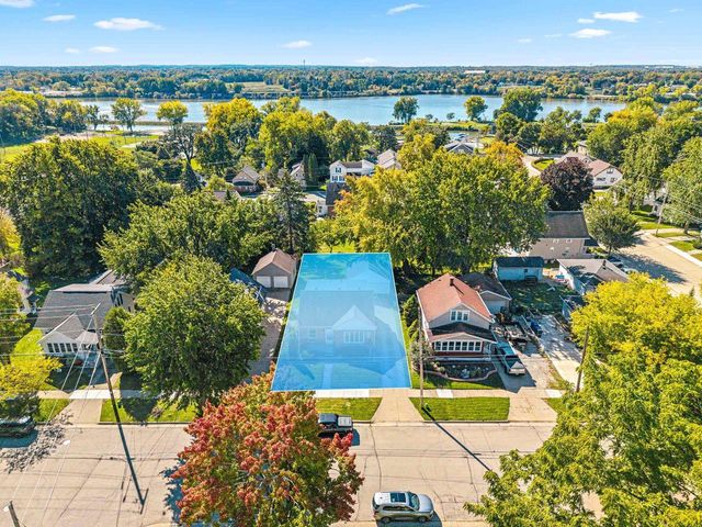 319 E LINCOLN AVENUE, Little Chute, WI 54140