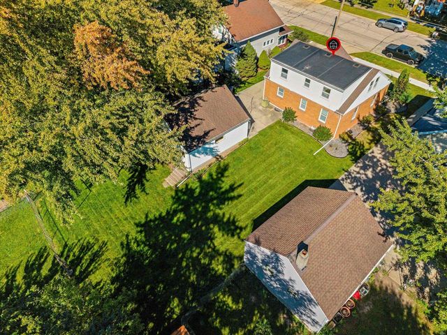319 E LINCOLN AVENUE, Little Chute, WI 54140