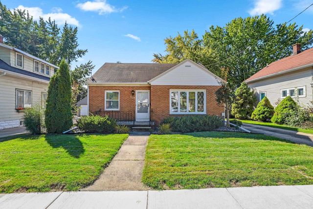319 E LINCOLN AVENUE, Little Chute, WI 54140