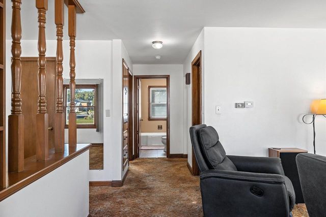 319 E LINCOLN AVENUE, Little Chute, WI 54140