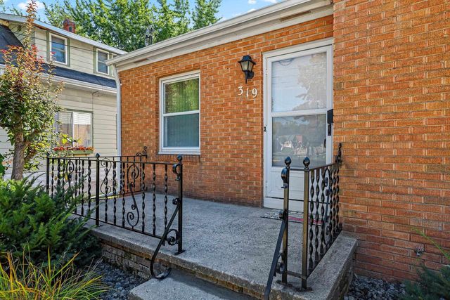 319 E LINCOLN AVENUE, Little Chute, WI 54140