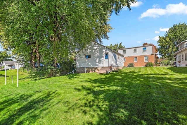 319 E LINCOLN AVENUE, Little Chute, WI 54140