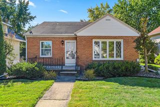 319 E LINCOLN AVENUE, Little Chute, WI 54140