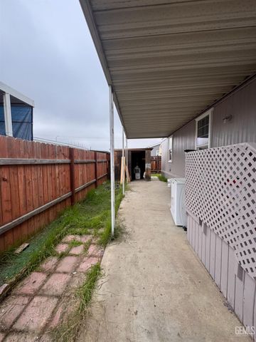 6601 Eucalyptus Drive 52, Bakersfield, CA 93306