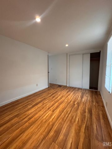 6601 Eucalyptus Drive 52, Bakersfield, CA 93306