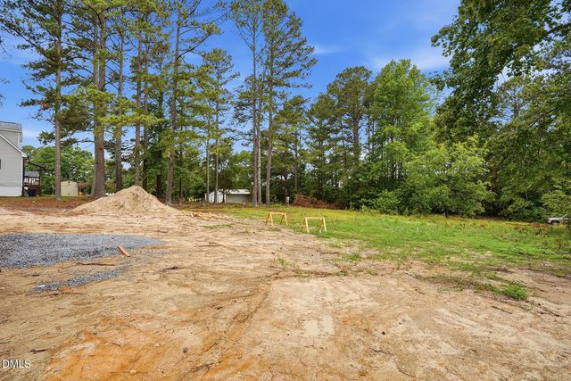 1126 Aquilla Road, Benson, NC 27504