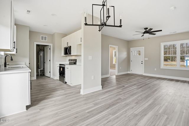 1126 Aquilla Road, Benson, NC 27504