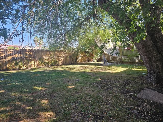206 Sylvia Street, Deer Park, TX 77536