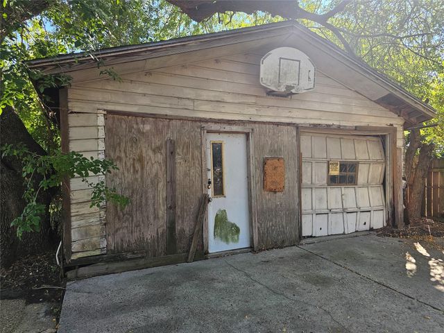 206 Sylvia Street, Deer Park, TX 77536