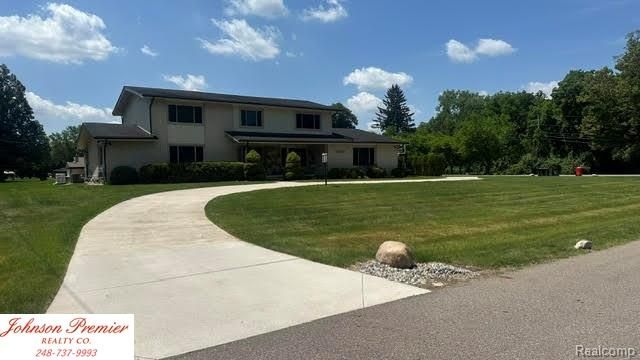 23345 Thorncliffe Street, Southfield, MI 48033