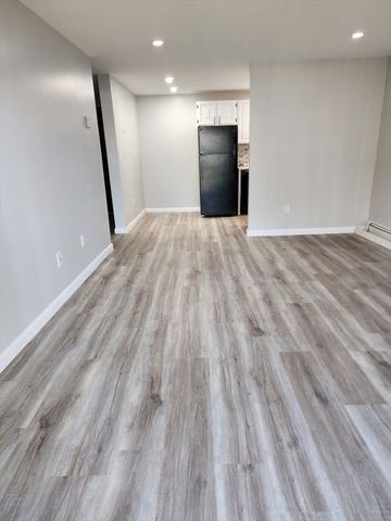 974-976 Main Street 10, Melrose, MA 02176