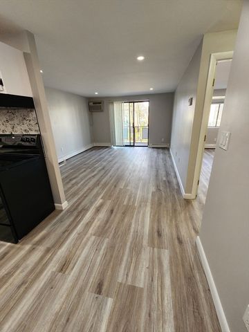 974-976 Main Street 10, Melrose, MA 02176