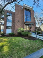 974-976 Main Street 10, Melrose, MA 02176