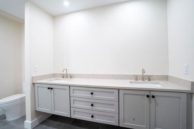 93 Bedford Street 110, Lexington, MA 02420