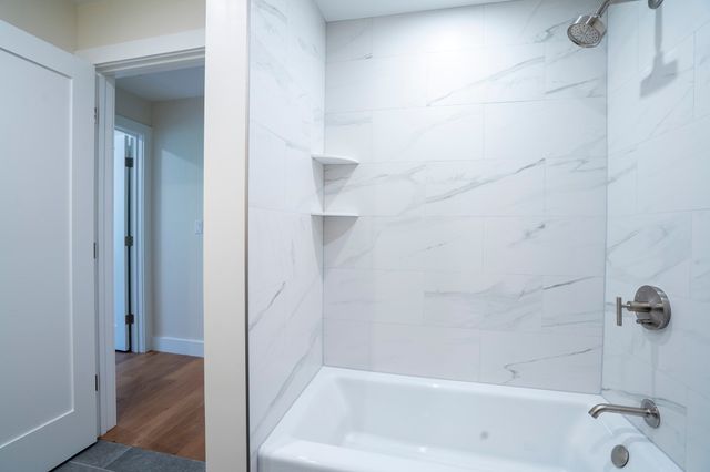 93 Bedford Street 110, Lexington, MA 02420