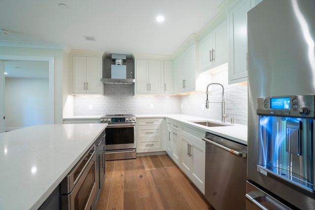 93 Bedford Street 110, Lexington, MA 02420