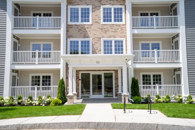 93 Bedford Street 110, Lexington, MA 02420