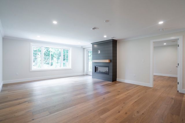 93 Bedford Street 110, Lexington, MA 02420