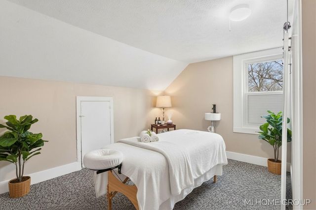 20449 W Howard City-Edmore, Reynolds Twp, MI 49329