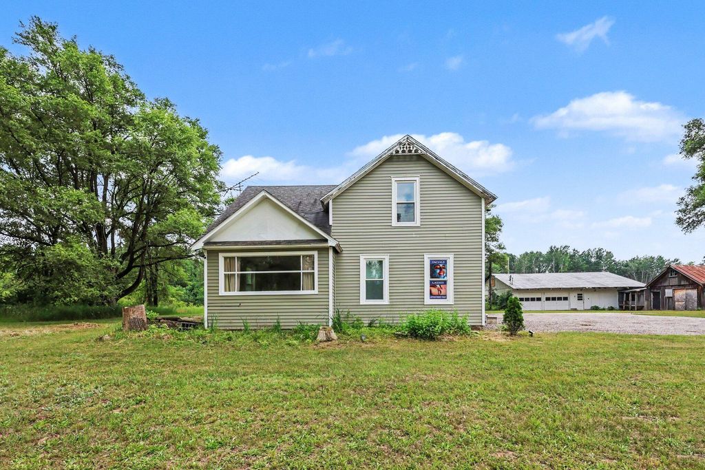 20449 W Howard City-Edmore, Reynolds Twp, MI 49329