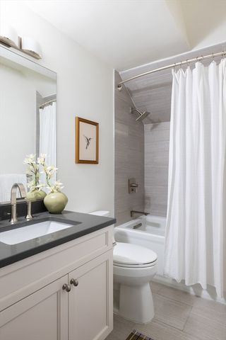 7 Durham Street 1, Somerville, MA 02143