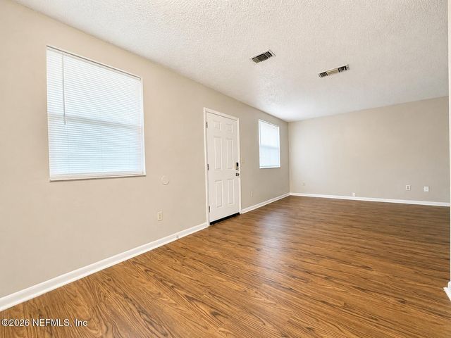 7913 JASPER Avenue, Jacksonville, FL 32211