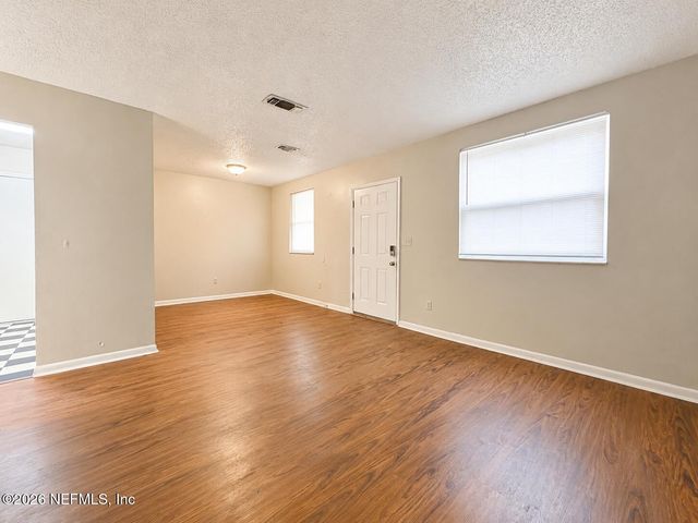 7913 JASPER Avenue, Jacksonville, FL 32211